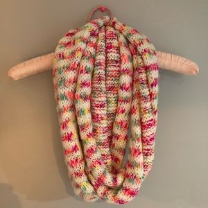 Cute Fall/Winter scarf!